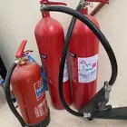 طفايات حريق نضيفة ومعباة