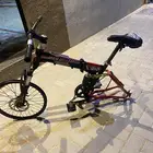 للبيع بدي(هيكل)سيكل رياضي مقاس20 مع جنط امامي