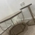 طاولة للبيع