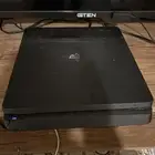 للبيع سوني فور
