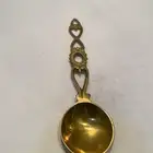 ملعقة الحب النحاسية القديمه تراث انجليزي للبيع