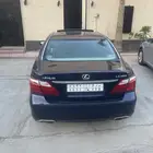 لكزس موديل 2011