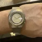ساعات قديمة جدا على السوم