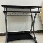 طاولة نظيفة جدا