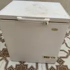 ثلاجة فريزر للبيع نظيفه جدا