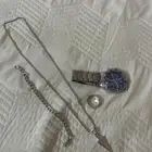 ساعة. واسوارة وخاتم وقلادة للبيع