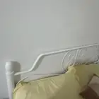 للبيع سرير ايكيا وطاوله ايكيا الخرج البيع مستعجل
