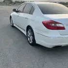 للبيع جينسس 2013