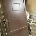 باب خشب مع الحلق للبيع