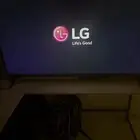 تلفزيون 56 بوصه من الشركة المعروفة LG