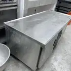ثلاجه مطاعم
