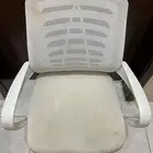 كرسي وجزمة للبيع