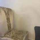 كنب نفر اربع حبات مع اريكة مع طاولتين جانبيه