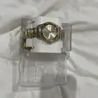 ساعة سواتش بحالة ممتازة جدا واستخدام نظيف جدا مرا وحده بس