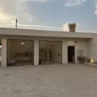 للايجار السنوي شاليه فاخر بالعمارية مساحته 1000 متر