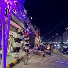 افتتاح محلات تجارية وشاشات عرض