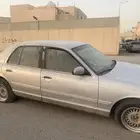 فورد فكتوريا 2001