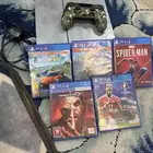 سوني 4 للبيع على سوم نظيف الجهاز ومافي اي عطل