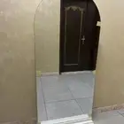 مراية شبه جديدة