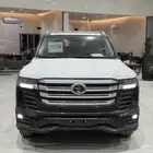 لاندكروزر GXR.L5.2024 اسود الساير ( اقل سعر كاش وبنوك )