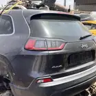 جيب شروكي تشليح قطع غيار فقط