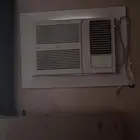 مكيف شبه جديد مستعمل سنتين تقريبا شباك على السوم
