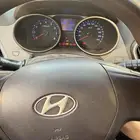 توسان 2015 نظيفة جدا   شبه مخزن