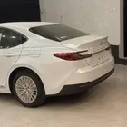 كامري 2025 LE أبيض أصفار