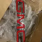علامة شبك يوكن GMC طبق الاصل جديدة