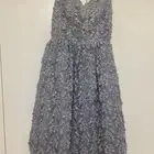 فساتين شبه جديده للبيع