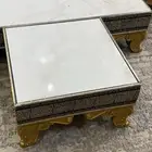 طاوله ارضيه مع اربع ختمه