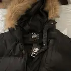 جاكيت من براند LDN