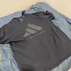 ملابس رياضية