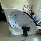 بانيو جاكوزي