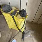 مكيف صحراوي و مضخة مبيدات حشرية