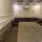 كنب مستعمل جلسة أرضية مع الفرشة والستائر
