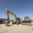 بوكلين حفار دقاق بكت للايجار