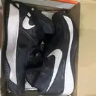 جزمة رياضية اصلية (Nike) جديدة لم تستخدم