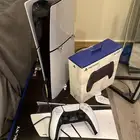 بلايستيشن سوني 5 استخدام اقل من 10 مرات جديد بجميع ملحقاته