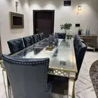 طاولة طعام