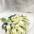 مسكة ليلة الزواج بيج وأبيض مع استاند فضي   جديد