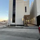 للبيع دبلكس حي المهديه مساحه 200