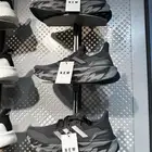 جديد لم يستخدم ابدآ ULTRA BOOST 5