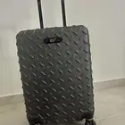 شنط سفر للبيع عدد 3 حبات بأعلى سعر بحدود 2000 ريال