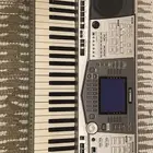 للبيع أورق Yamaha PSR-1000 بحالة ممتازة
