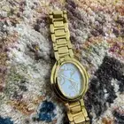 للبيع الساعه ونظيفه