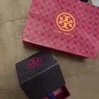 بوكس ماركة توري بورش للبيع مع كيسته نظيفه