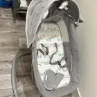 سرير وهزاز اطفال للبيع