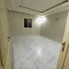 شقة للإيجار بحي الحزم راكب المطبخ والمكيفات