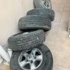 للبيع كفرات مع جنوط 98 مقاس 16